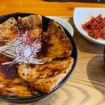 ぶた丼（肉5枚）(syokudoぱくり亭)