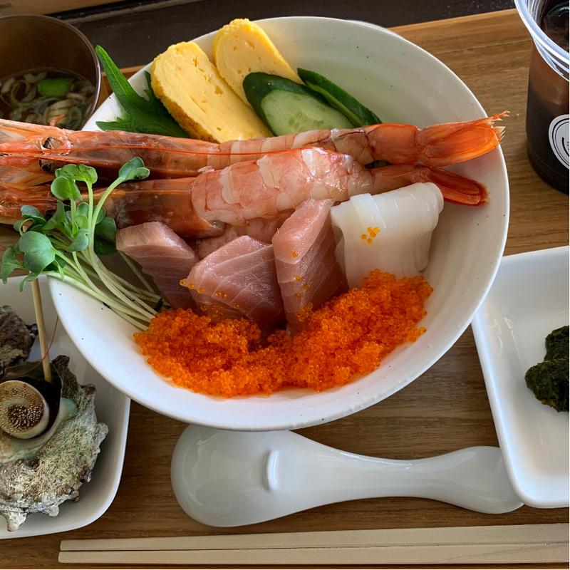 海鮮丼ランチ(鵜ノ崎テラス（渉水産直売所）)