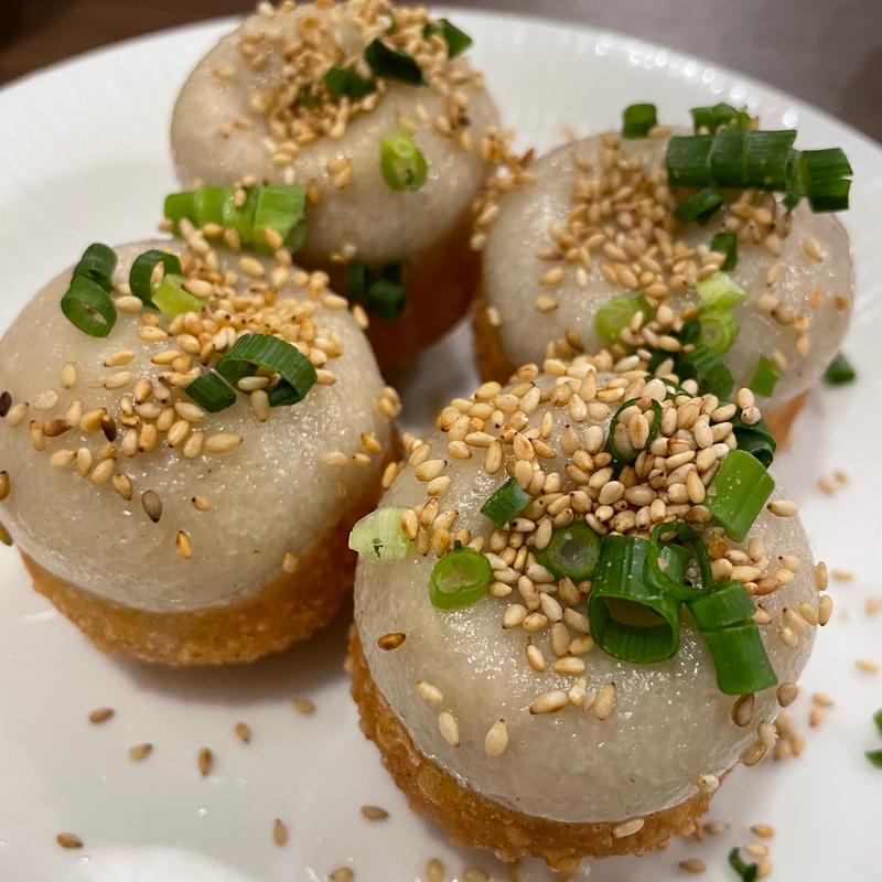 海老入り上海焼き小籠包　4個(上海小籠包 厨房 阿杏 日比谷OKUROJI店)