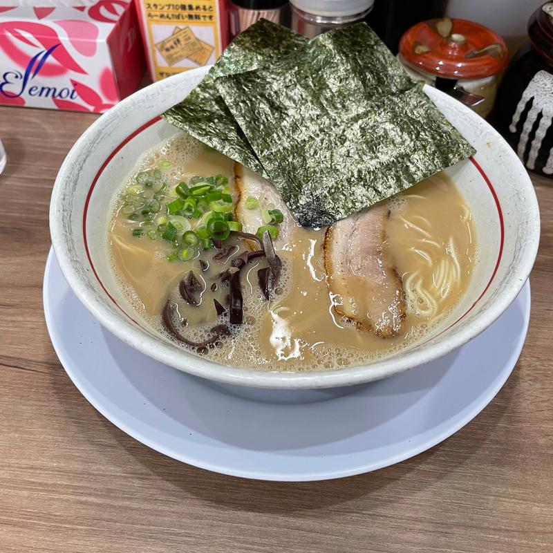らーめん（豚骨）(麺場絆1048)