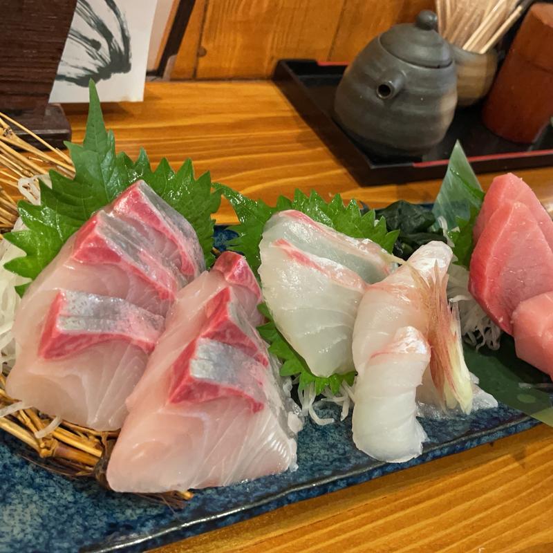 刺身3種盛(地酒とほっこり料理の店 いつまる)