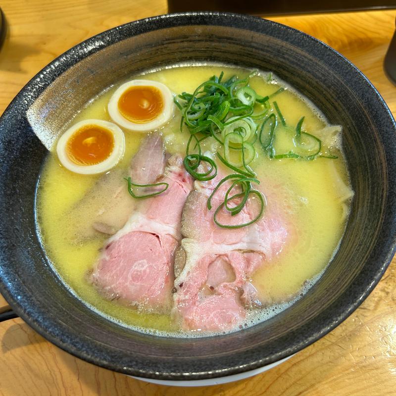 鰆と鶏の淡麗白湯そば(中華そば おしたに)