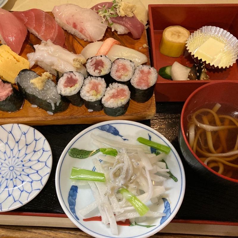 上にぎり寿司定食(串かど 一の沢店 )