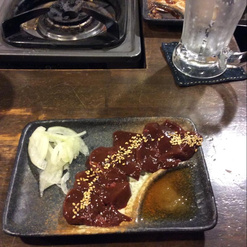 馬レバ刺(博多麺もつ屋)