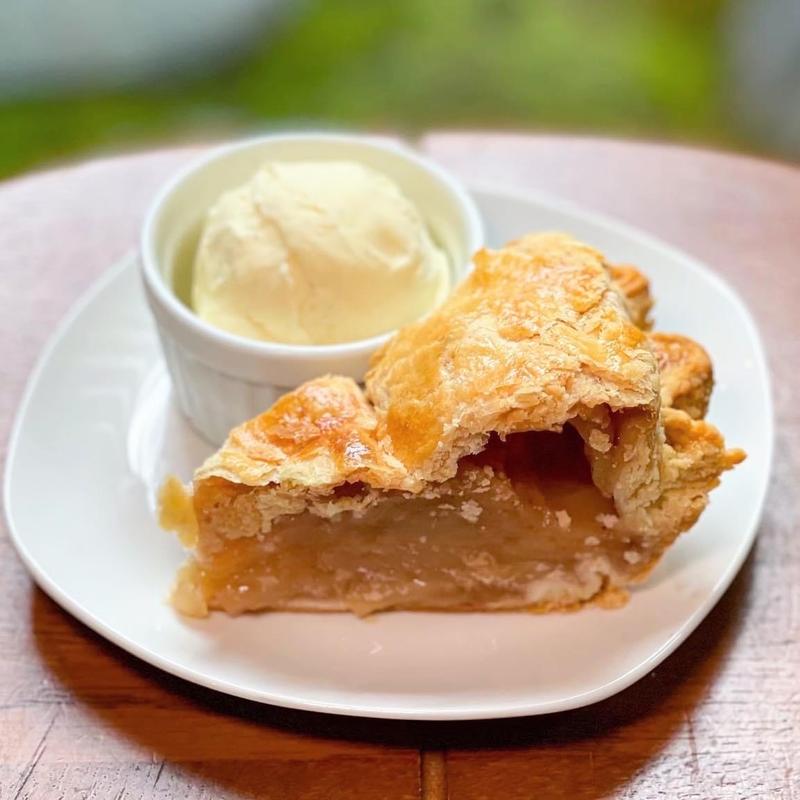 ビッグアップルパイ(カフェ ラインベック)