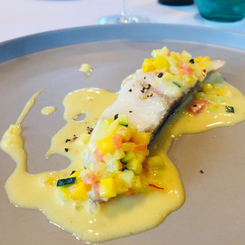 ヒラスズキのポワレ(トラットリアシン)