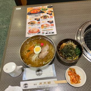 冷麺セット（盛岡産）(東天閣 川崎本店)