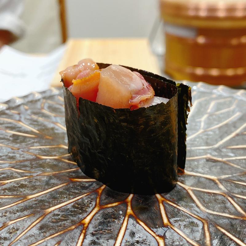 ヒモ軍艦(立ち食い寿司極 名駅4丁目店)