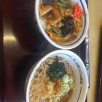 豚味噌焼肉丼　たぬき蕎麦(山田うどん食堂 花園インター店)