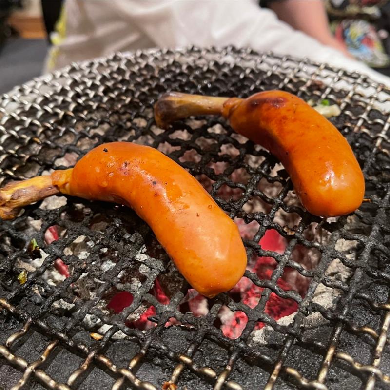 骨付きソーセージ(ホルモン和 （ホルモンカズ）)