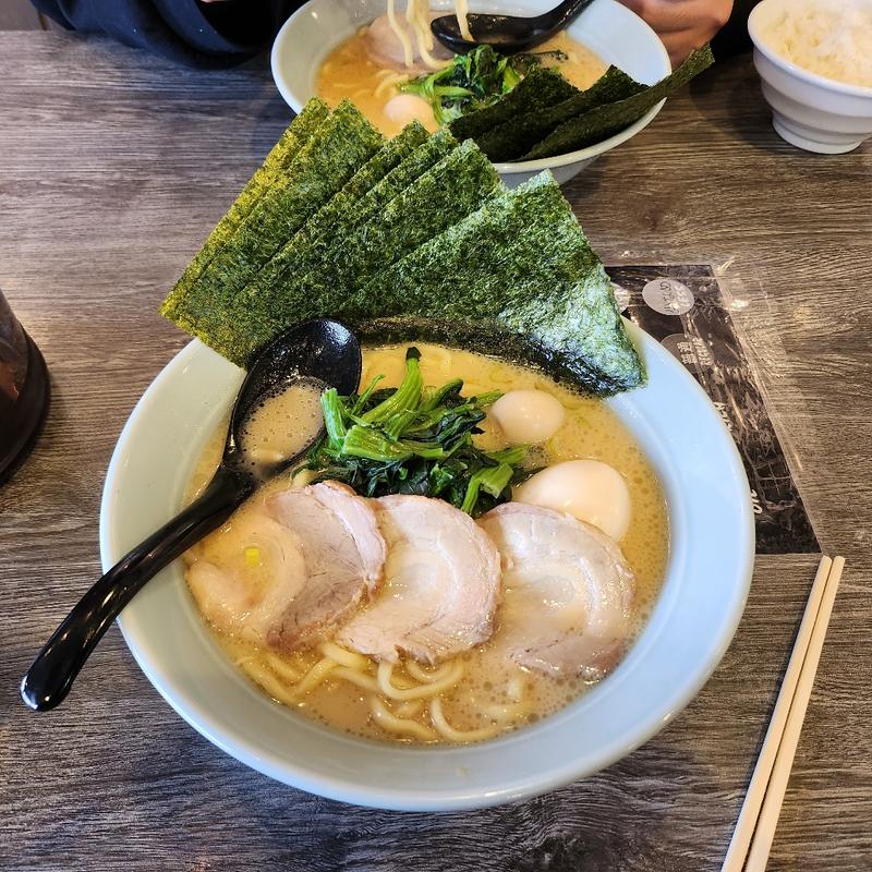 スペシャルラーメン(横浜家系ラーメン 喜多見家 郡山店)