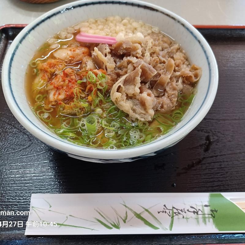 肉キムチうどん(道の駅かもがわ円城)