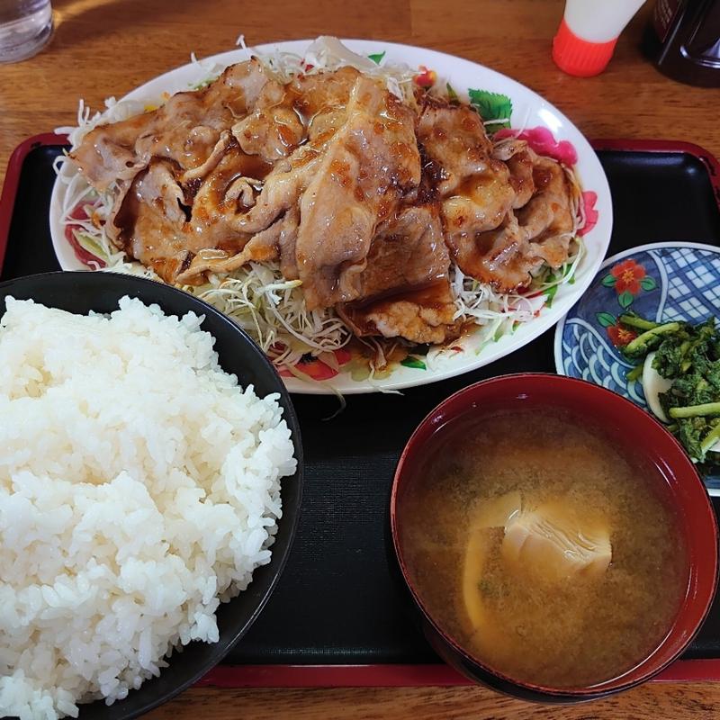 焼肉定食＋大盛り(味の食卓 )
