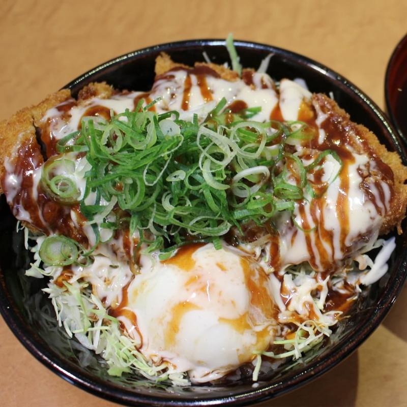 韓辛味噌マヨかつ丼(かつ丼 吉兵衛 元町店)