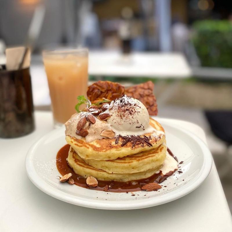 アーモンドバターパンケーキ(crisscross)