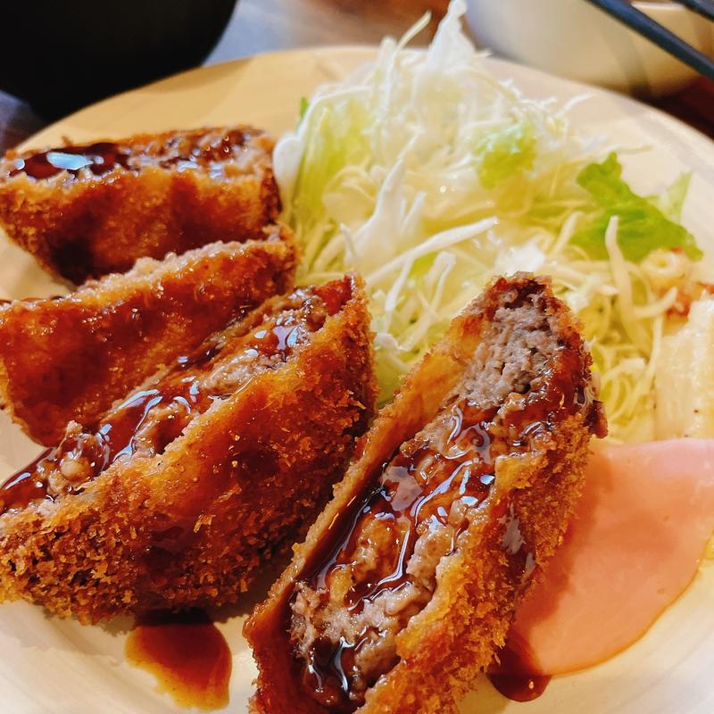 メンチカツ定食(神保町トンちゃん)