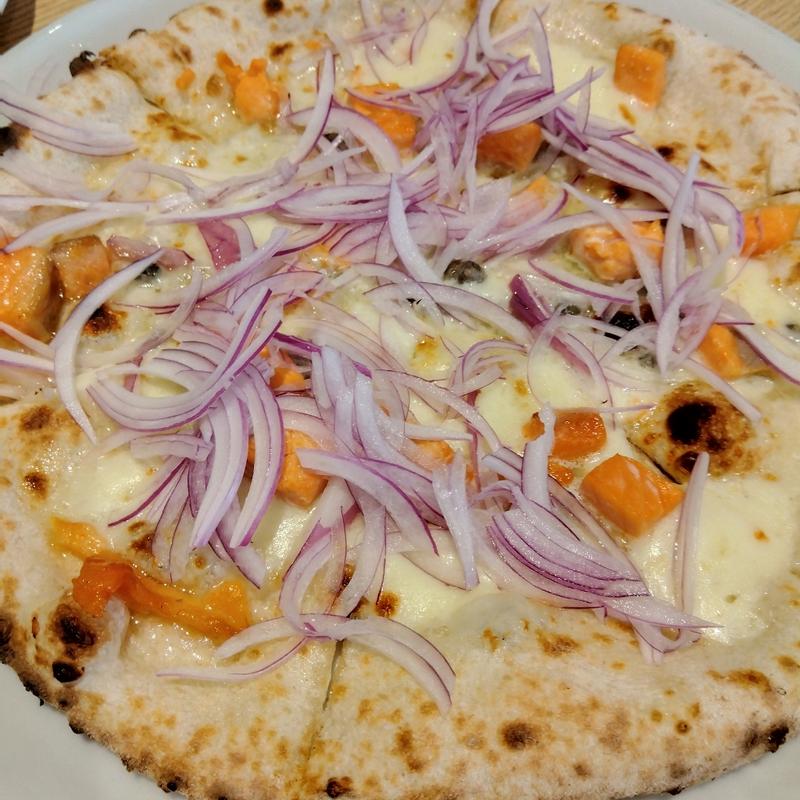 サルモーネ(ピッツェリアノラ)