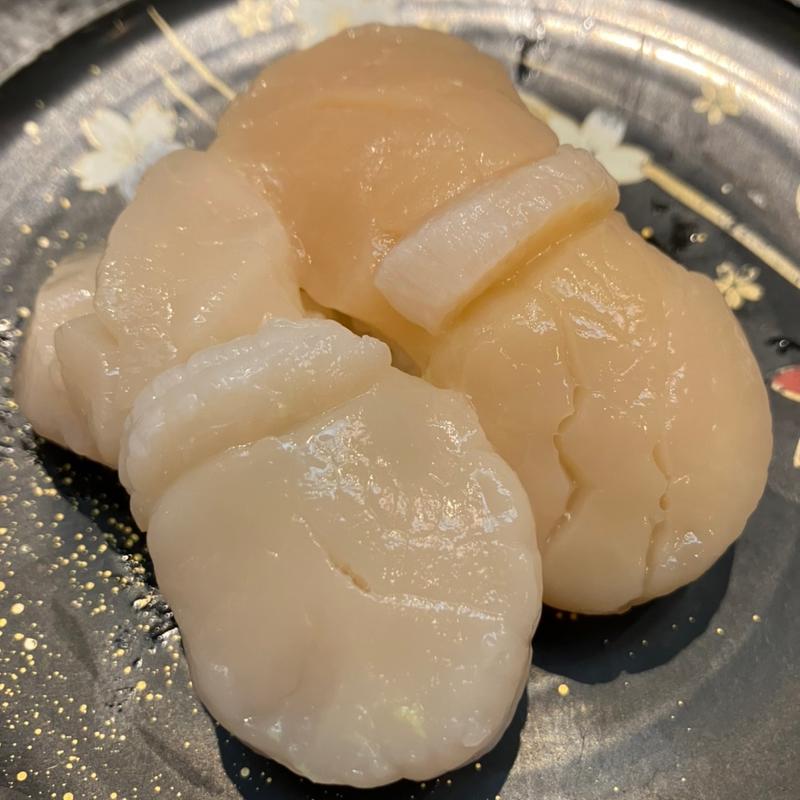 生ホタテ(くるくる寿し)