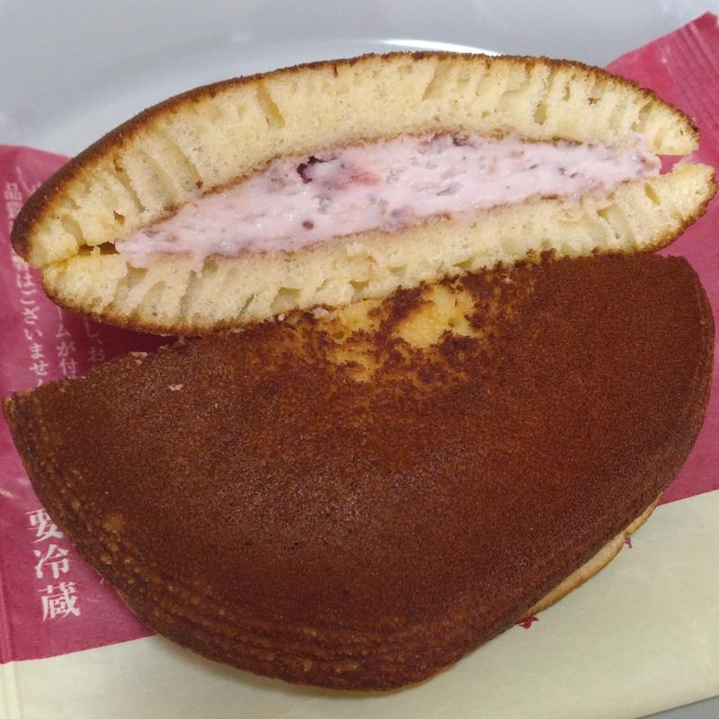 生どら焼き 苺(おみやげ処 せんだい9号店)