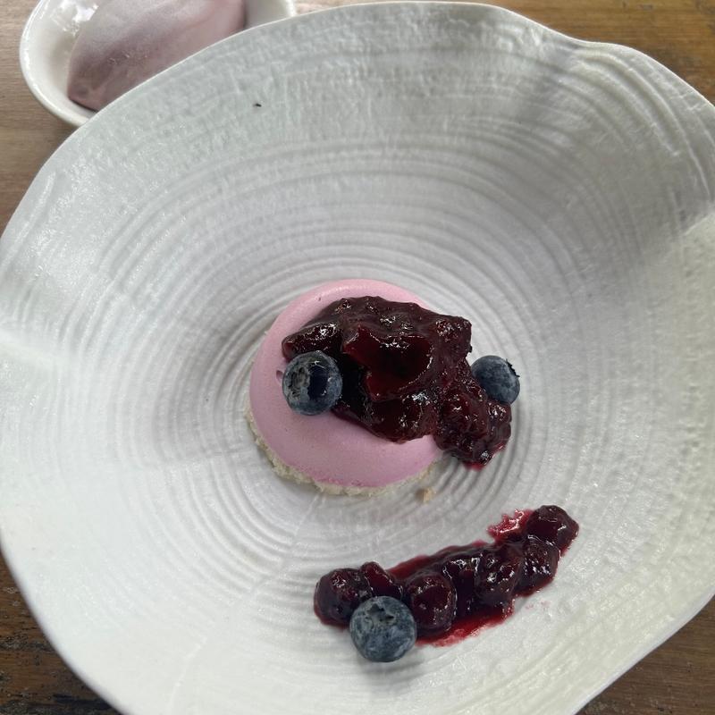 紫芋のアイス(Privé Botanic Gardens)