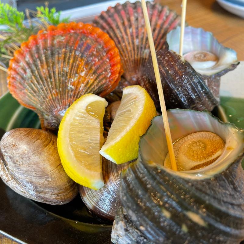 貝盛り合わせ(活魚 漁ま （カツギョ リョウマ）)