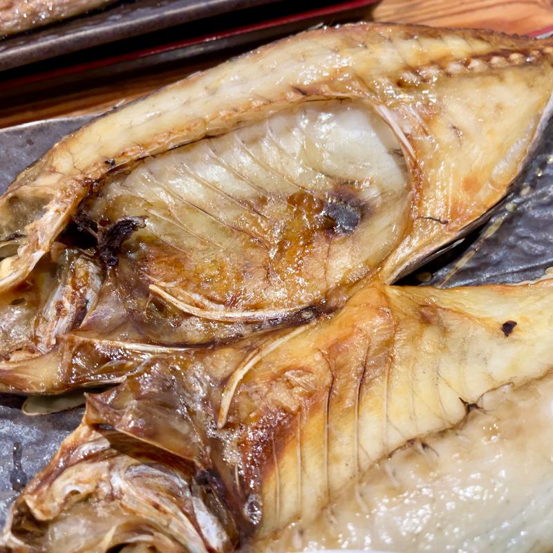アイゴの干物(居酒屋 ひもの野郎 大阪駅前第１ビル店)