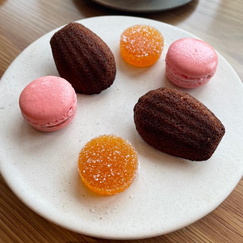 【ティルブルフコース】プティフール(SMAAK by Jacob Jan Boerma)