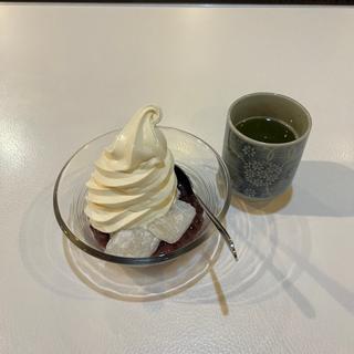 クリ-ムぜんざい(札幌 新倉屋 本店)