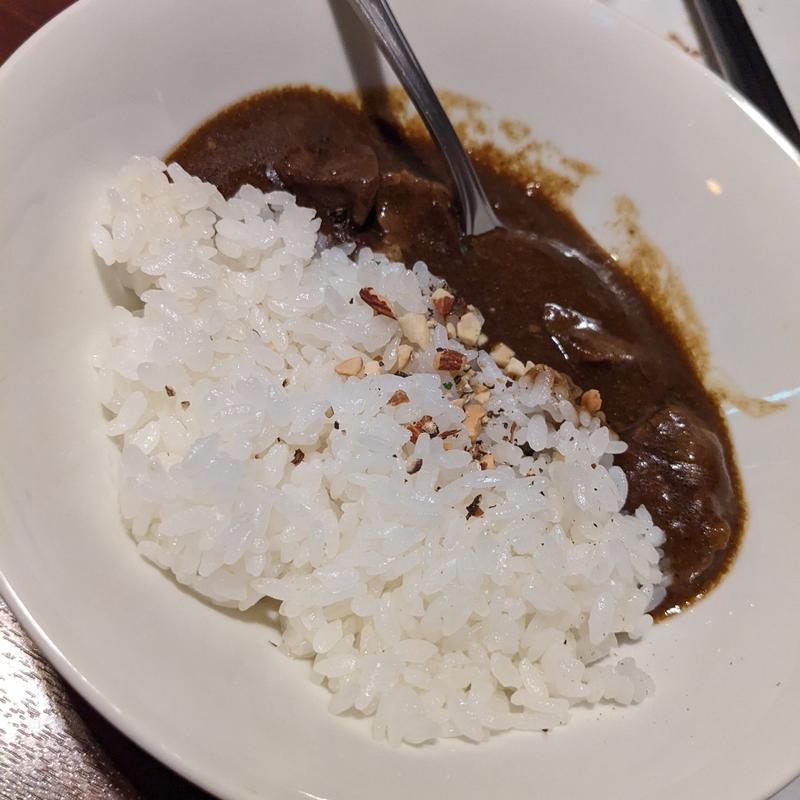 牛タンカリー(肉バル&魚バル ミスターハッピー 神保町店)