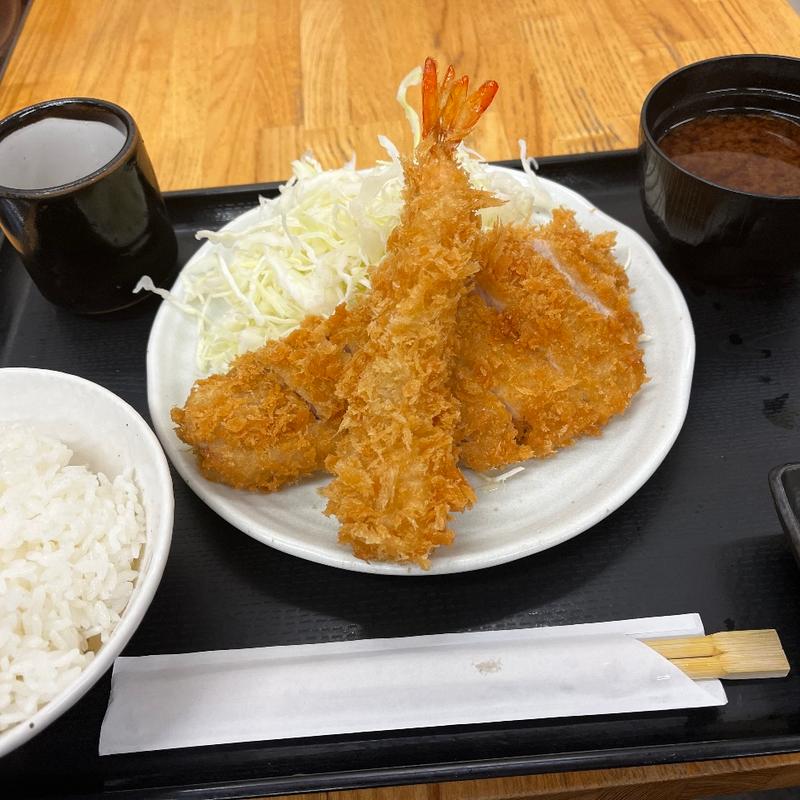 ロースカツ定食(とんかつ まるや 有楽町店)