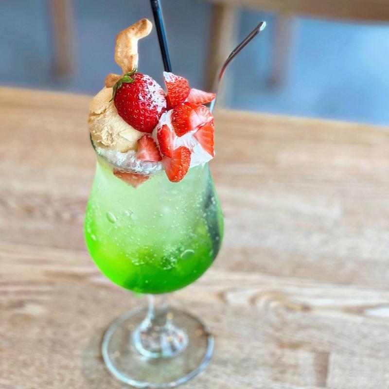 苺とクリームSODAのゴールデンウィーク(5 waters cafe)