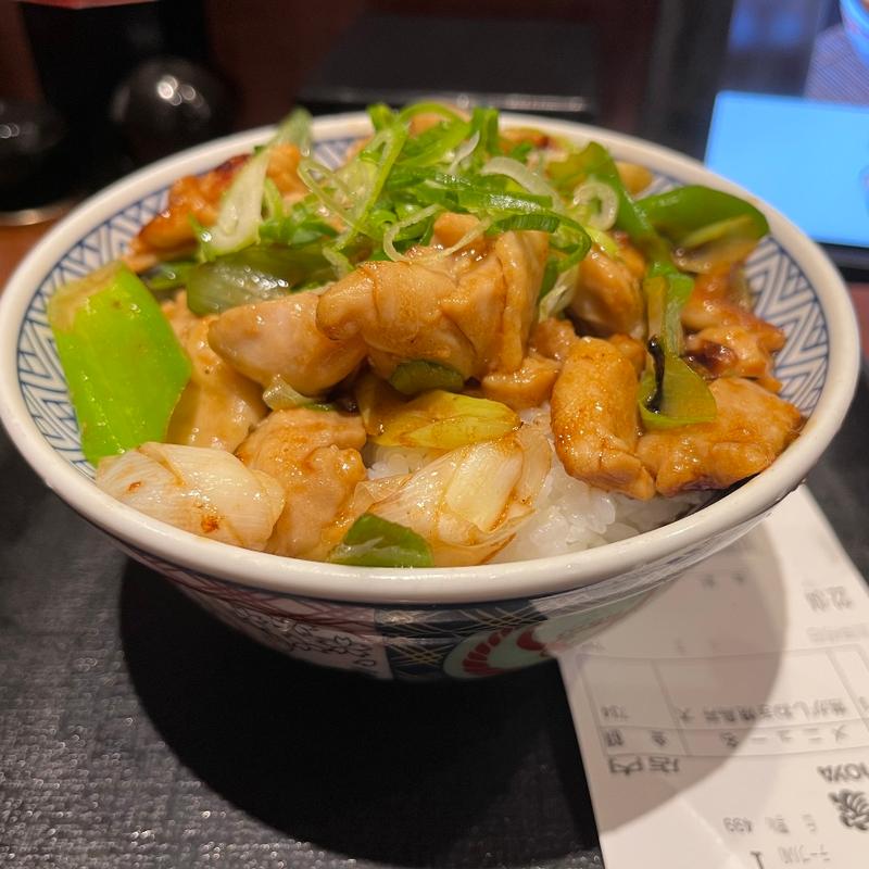 焦がし焼き鳥丼(吉野家 大手前店)