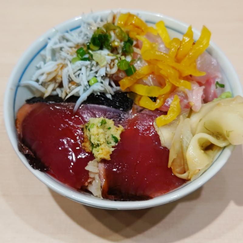 日替わり小丼(すごい煮干ラーメン野毛 すし 釣りきん)