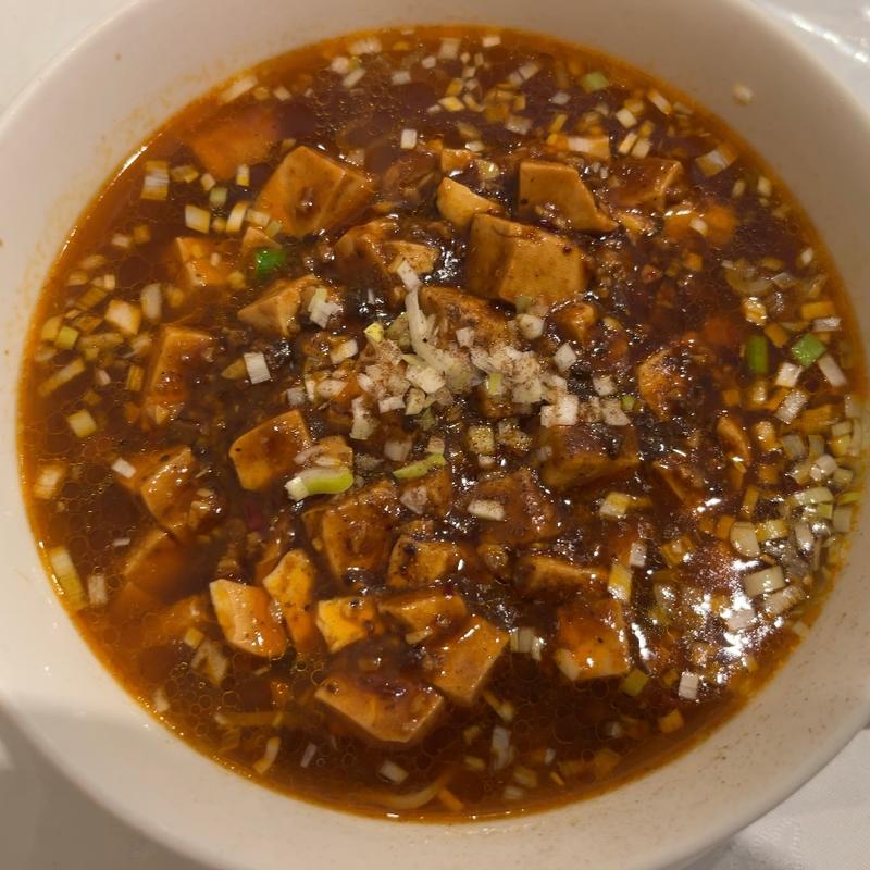 ピリ辛マーボーラーメン(ジャスミンの花)