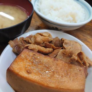 肉豆腐 ライス みそ汁(こづち)