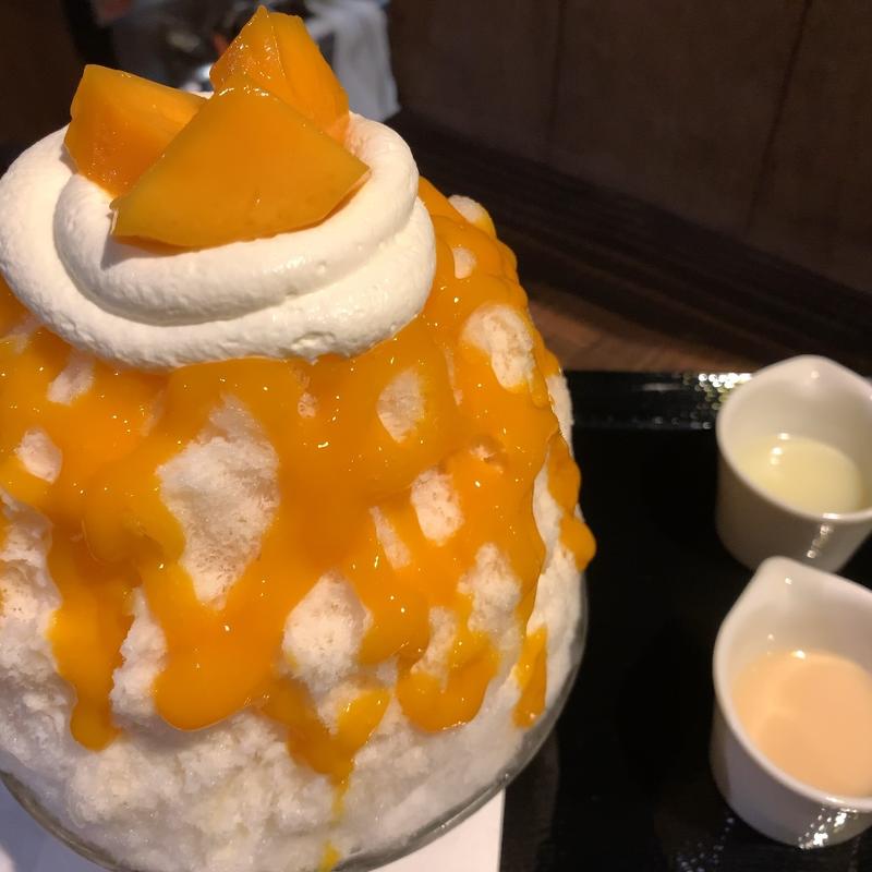 杏仁マンゴー (神保町 志膳)