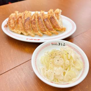 餃子トッピングネギ塩(大阪餃子専門店よしこ 青物横丁店)
