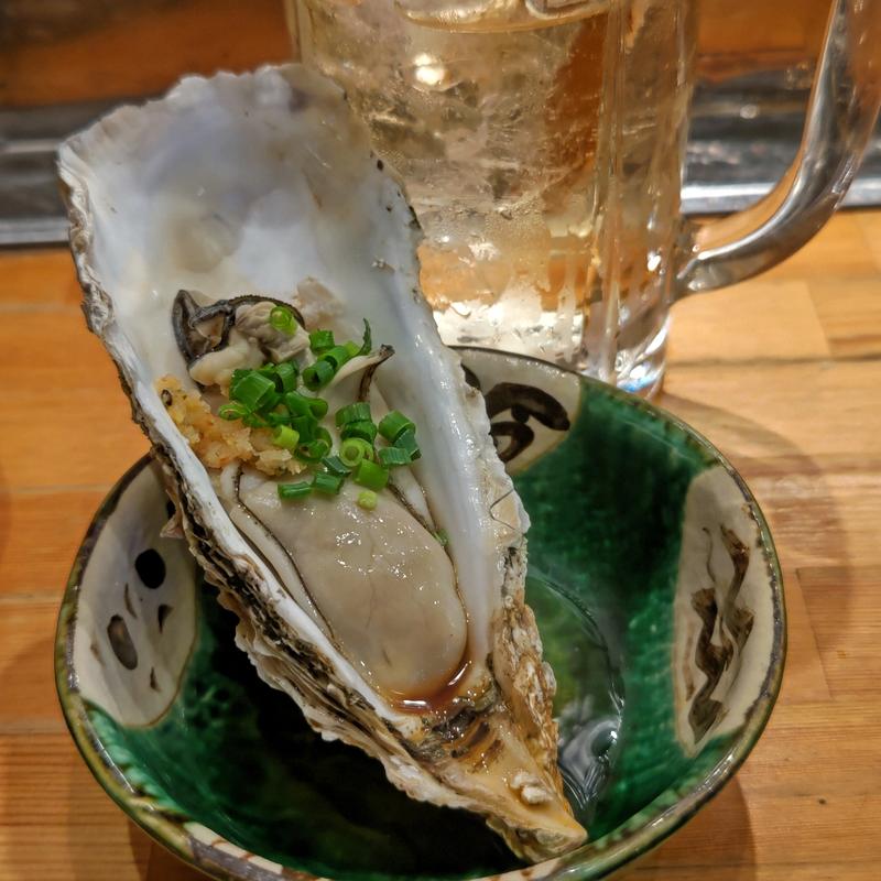 蒸し牡蠣(魚と酒はなたれ 野毛一番街店)