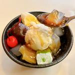 クリームあんみつ