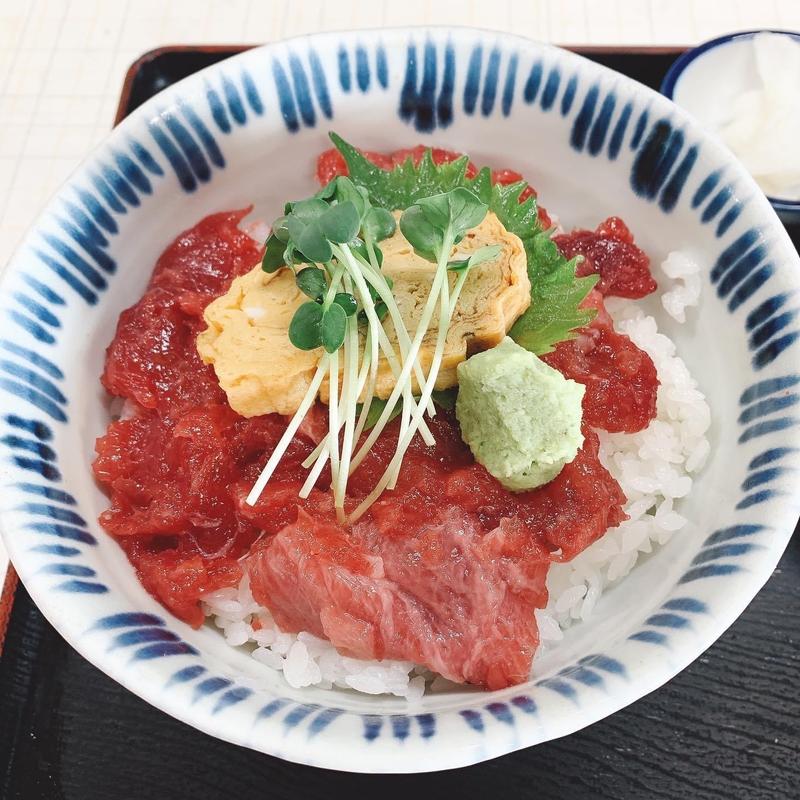 まぐろの中おち丼(うんの食堂 )