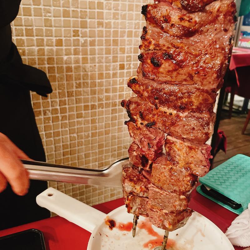 ガーリックステーキ(炭火シュラスコ ゴストーゾ)