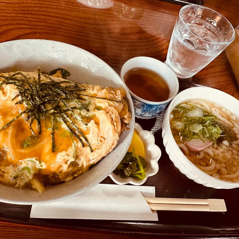 カツ丼　半玉うどん付き(お食事処 為ちゃん)