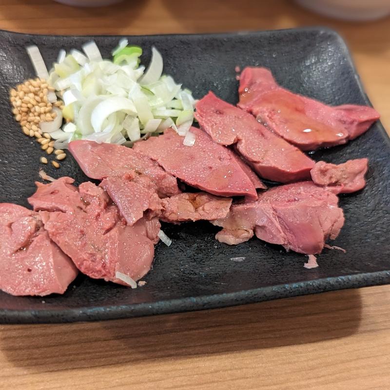 レバ刺し(手羽唐酒場ビクトリー ぴおシティ桜木町店)