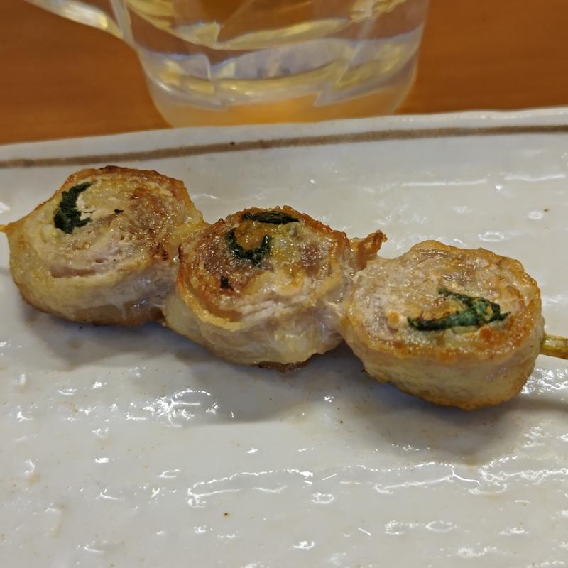 豚ニラ巻き(大衆酒場 五の五 ぴおシティ桜木町店)