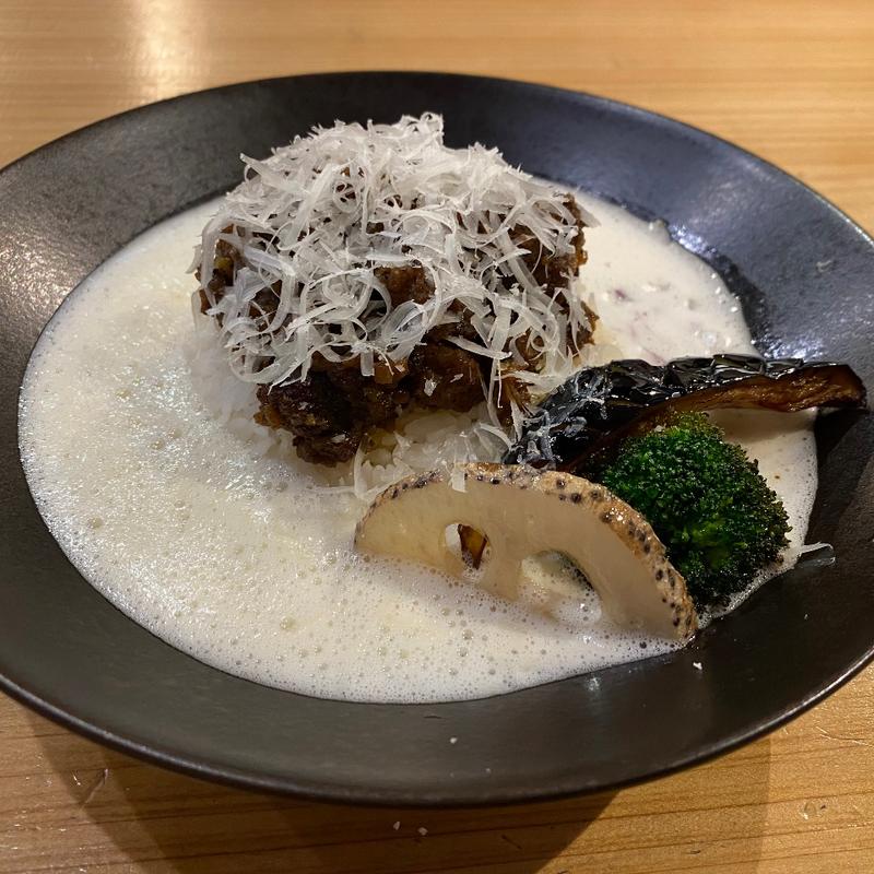 チーズがけラムキーマと鶏白湯のラー飯(JapaneseSpiceCurry WACCA（ワッカ）)