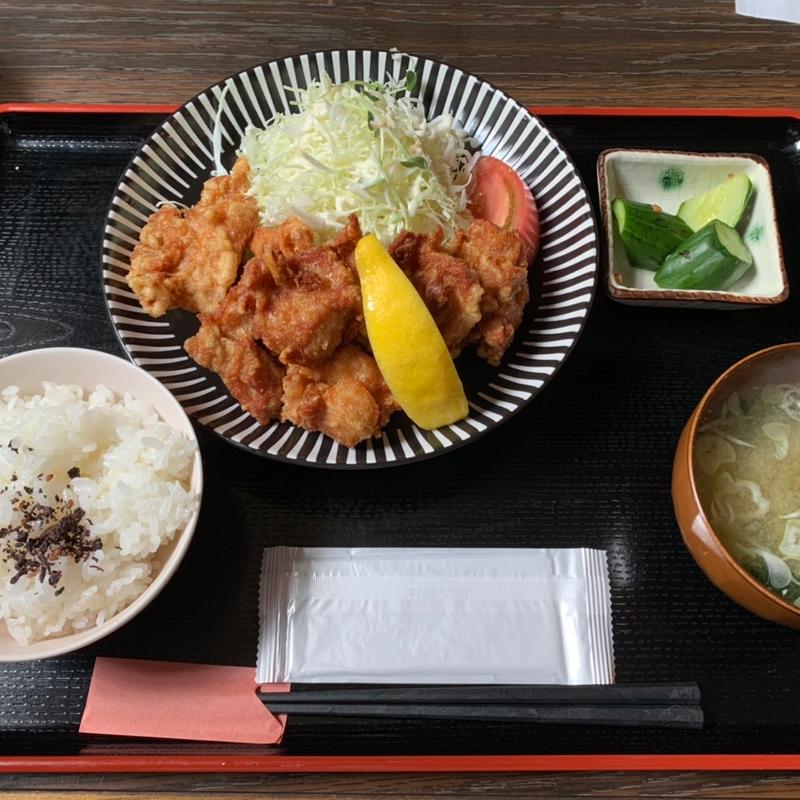 唐揚げ定食(ごはんや華奈)