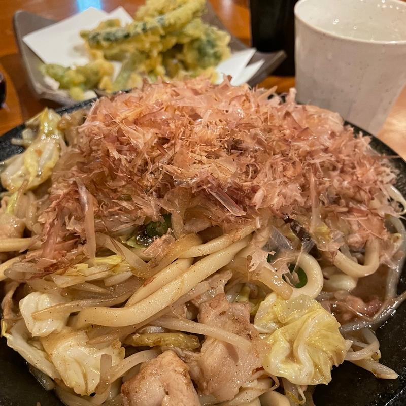 野菜たっぷり焼きうどん(道 7.31 関内店)