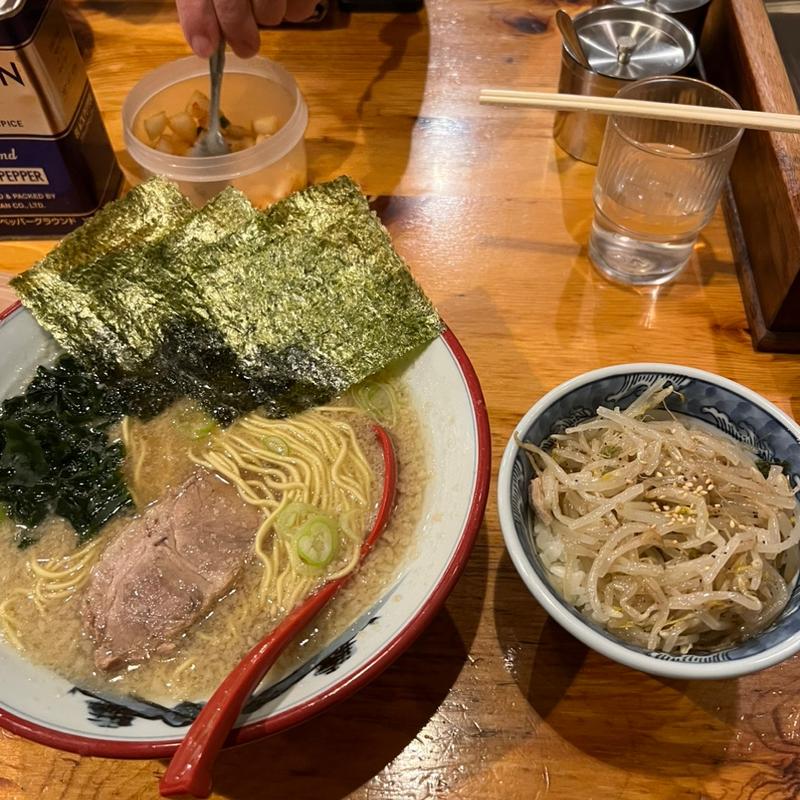 ラーメン、もやし丼(椿　ラーメンショップ 木立店 )