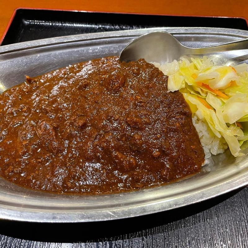 和牛すじ肉と大根新玉葱のカレー 中辛(肥後橋南蛮亭)