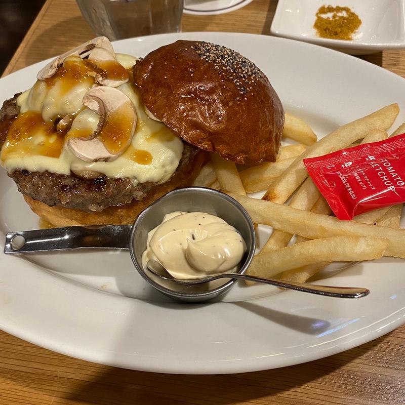 和牛バーガー マッシュルーム シングル(モスプレミアム 千駄ヶ谷店)